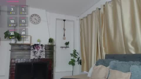 Snapshot of emma_hassani chatting on 06/14/26, 01:57 Tell me Emma online show from 06/14/26, 01:57