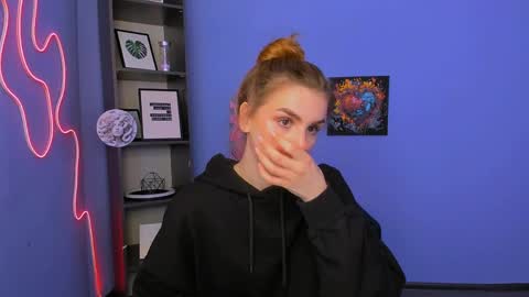 Emma online show from 04/20/26, 10:18