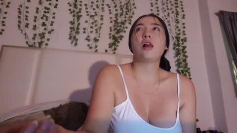 emma_johnson_ online show from 11/21/25, 02:10