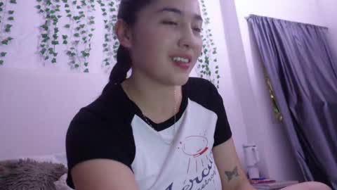 emma_johnson_ online show from 12/02/25, 03:01