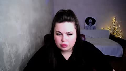 Snapshot of emma_jordan chatting on 08/05/26, 07:44 Emma online show from 08/05/26, 07:44