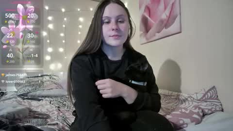 emma_just online show from 10/14/25, 07:20