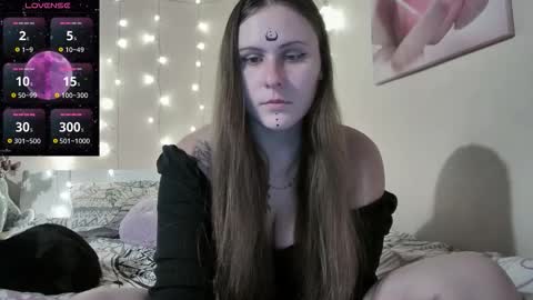 emma_just online show from 10/30/25, 07:10