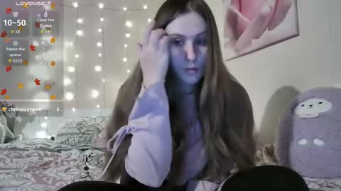 emma_just online show from 11/01/25, 08:05