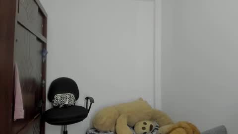 whises lits        online show from 10/03/25, 11:07