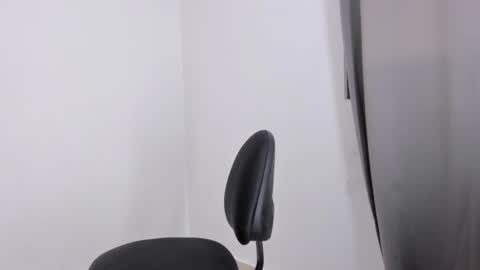 Snapshot of emma_lean chatting on 08/01/26, 11:03 whises lits online show from 08/01/26, 11:03