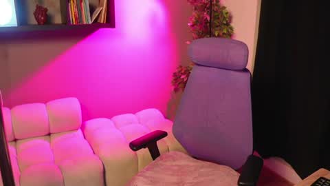 Emma online show from 06/23/26, 11:58