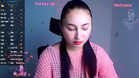 Emma online show from 11/11/25, 12:05