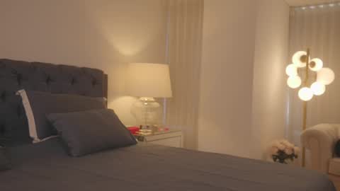 Snapshot of emma_lu1 chatting on 01/21/25, 05:09 emma_lu1 online show from 01/21/25, 05:09