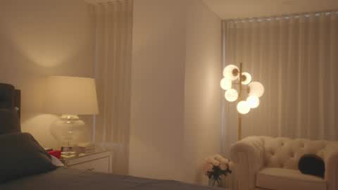 Snapshot of emma_lu1 chatting on 01/24/25, 06:35 emma_lu1 online show from 01/24/25, 06:35