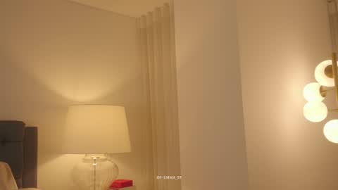 Snapshot of emma_lu1 chatting on 09/26/25, 10:14 emma_lu1 online show from 09/26/25, 10:14