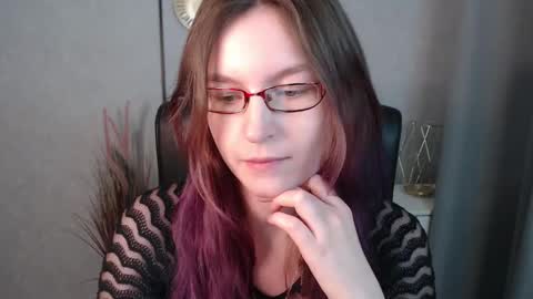 emma online show from 01/15/25, 01:09