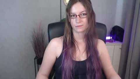 emma online show from 10/20/25, 12:27