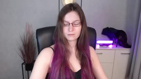 emma online show from 12/18/25, 07:03