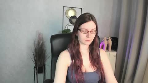 Snapshot of emma_lust94 chatting on 05/05/26, 05:37 emma online show from 05/05/26, 05:37
