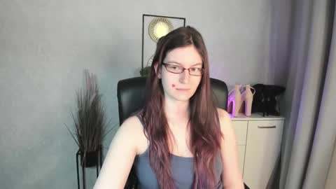 Snapshot of emma_lust94 chatting on 05/06/26, 05:46 emma online show from 05/06/26, 05:46