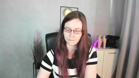 Snapshot of emma_lust94 chatting on 05/11/26, 05:24 emma online show from 05/11/26, 05:24