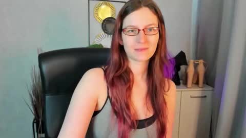 Snapshot of emma_lust94 chatting on 05/18/26, 05:35 emma online show from 05/18/26, 05:35