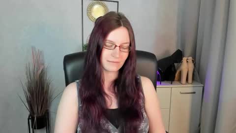 Snapshot of emma_lust94 chatting on 05/27/26, 05:59 emma online show from 05/27/26, 05:59