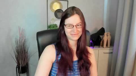 Snapshot of emma_lust94 chatting on 06/01/26, 05:20 emma online show from 06/01/26, 05:20