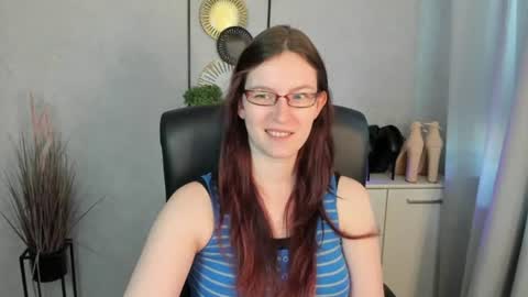 Snapshot of emma_lust94 chatting on 06/23/26, 05:49 emma online show from 06/23/26, 05:49