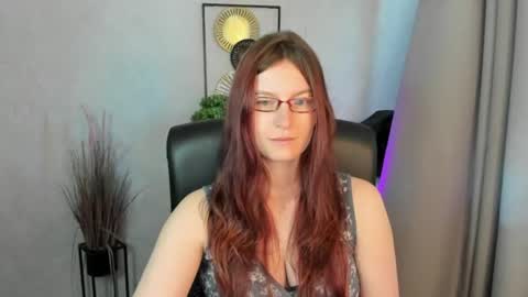 Snapshot of emma_lust94 chatting on 07/08/26, 05:23 emma online show from 07/08/26, 05:23