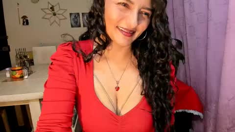  emma luxy online show from 05/17/26, 04:21