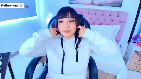 Emma Monserratt online show from 03/20/26, 08:14