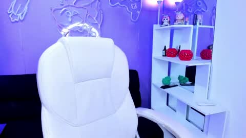 Emma Monserratt online show from 04/20/26, 11:13