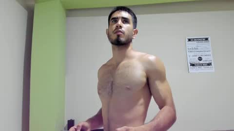 Snapshot of emma_muscle_ chatting on 05/26/26, 11:34 emma online show from 05/26/26, 11:34