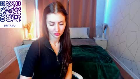 Snapshot of emma_myer chatting on 04/25/26, 01:41 Emma Myer online show from 04/25/26, 01:41