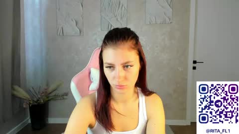 Snapshot of emma_myer chatting on 05/12/26, 02:08 Emma Myer online show from 05/12/26, 02:08
