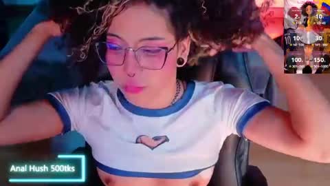Snapshot of emma_nakamura chatting on 07/03/26, 10:10 online show from 07/03/26, 10:10