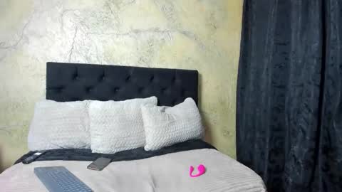 Emma online show from 02/25/26, 10:03