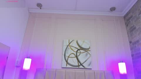 Snapshot of emma_payton chatting on 12/02/24, 11:23 Emma online show from 12/02/24, 11:23