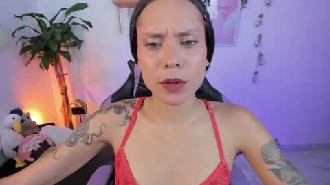 Emma online show from 04/20/26, 03:48