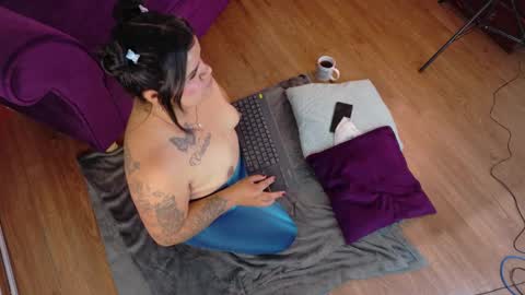 emma online show from 06/04/26, 10:21