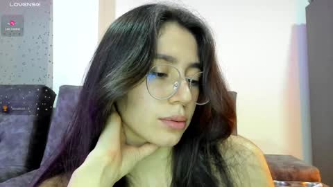 Snapshot of emma_sandovaal chatting on 12/07/24, 03:36 Emma online show from 12/07/24, 03:36