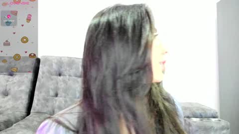 Snapshot of emma_sandovaal chatting on 01/30/25, 02:27 Emma online show from 01/30/25, 02:27