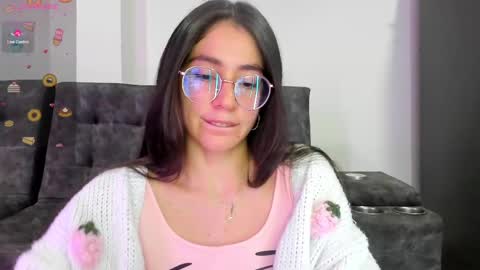 Snapshot of emma_sandovaal chatting on 02/26/25, 01:53 Emma online show from 02/26/25, 01:53