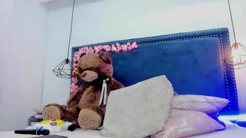 emma_saylor online show from 02/01/26, 06:50