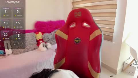 EMMA  online show from 04/21/26, 09:06