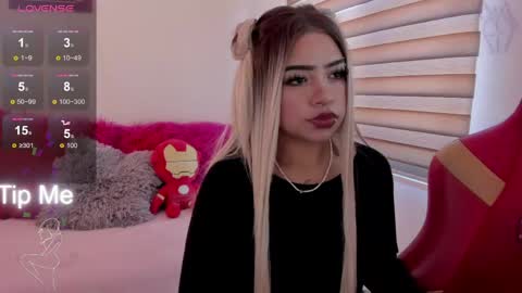 Snapshot of emma_soffia chatting on 05/09/26, 03:06 EMMA online show from 05/09/26, 03:06