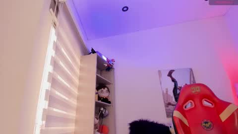 EMMA  online show from 01/13/26, 07:08