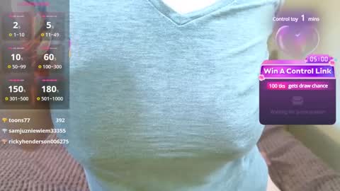 Snapshot of emma_stardust_ chatting on 02/17/25, 07:37 Emma-milky-tits online show from 02/17/25, 07:37