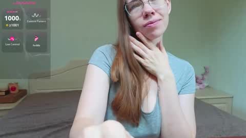 Emma-milky-tits online show from 11/22/25, 05:39