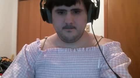 Snapshot of emma_the_boy chatting on 01/07/26, 09:56 emma_the_boy online show from 01/07/26, 09:56