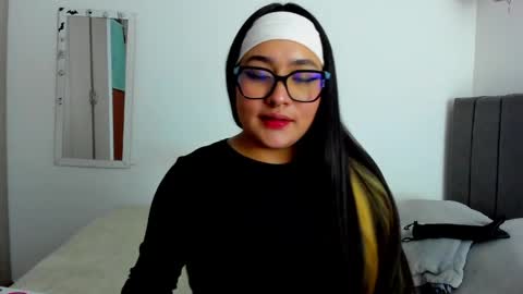 Emma online show from 04/30/26, 01:34