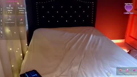 Emma web online show from 04/09/26, 02:33