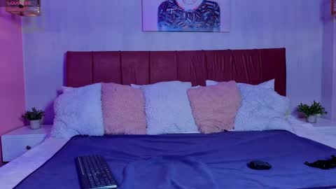 Emma online show from 04/21/26, 07:17